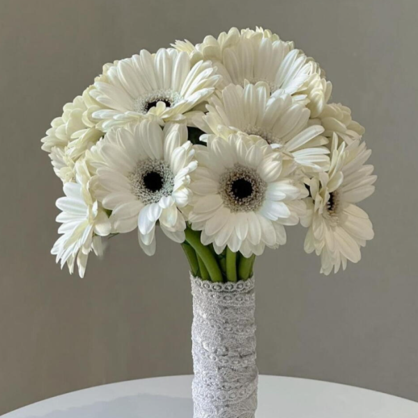 Bridal Bouquet with White Gerbera