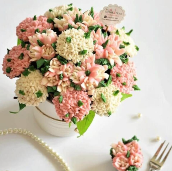 Chic Pink Cupcake Bouquet