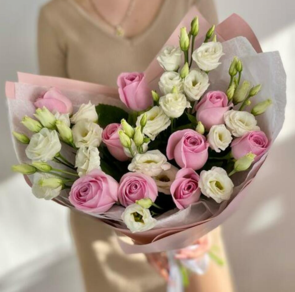 Pink Roses and Eustoma