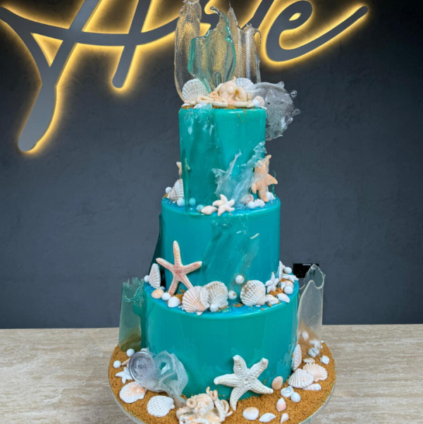 Sea Shells Theme Cake