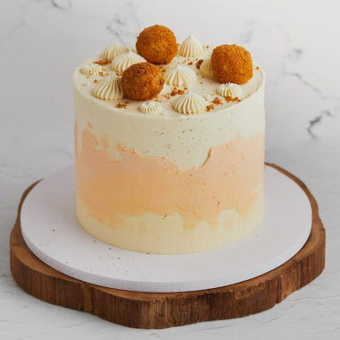 Vanilla Salted Caramel Cake